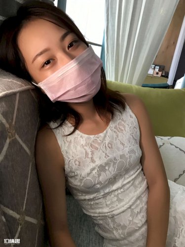 美女脱个精光1437张图片